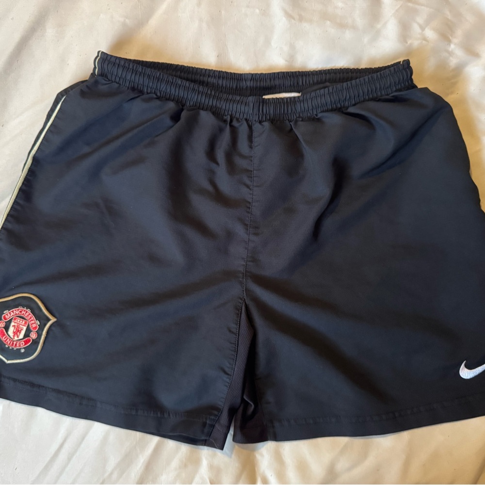 Nike Men’s Black Athletic Shorts with Club Patch